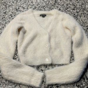 Wild fable fuzzy cozy soft cropped v neck sweater cardigan XS